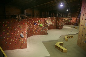 クライムパーク ベースキャンプ 入間 山と溪谷社のクライミング ボルダリング総合サイト Climbing Net クライミングネット