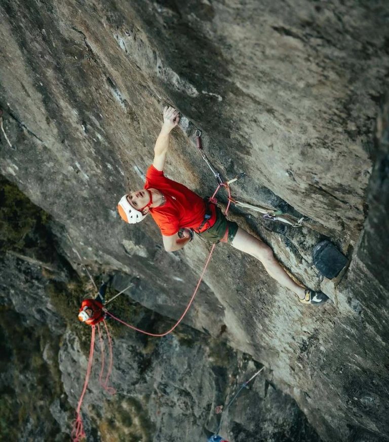 アダム・オンドラ、Lexicon(E11 7a)フラッシュ | 山と溪谷社のクライミング・ボルダリング総合サイト CLIMBING-net ...
